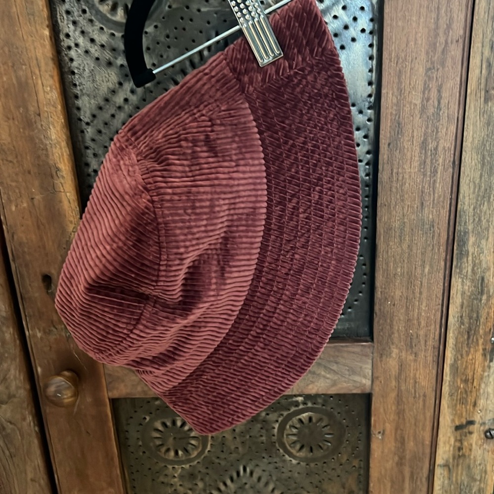 Corduroy bucket hat